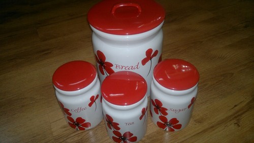 Dunelm painted poppy red - poppy, bread